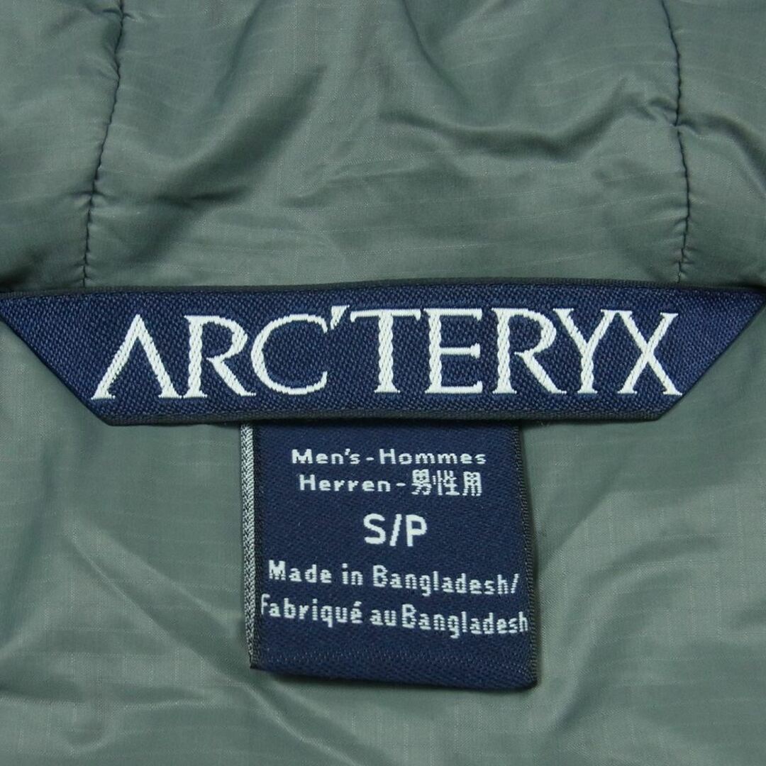 ARC'TERYX(アークテリクス)のARC'TERYX アークテリクス 02t-93102 Atom AR Hoody アトム AR フーディ 中綿 ジャケット ブラック系 S【中古】 メンズのジャケット/アウター(その他)の商品写真