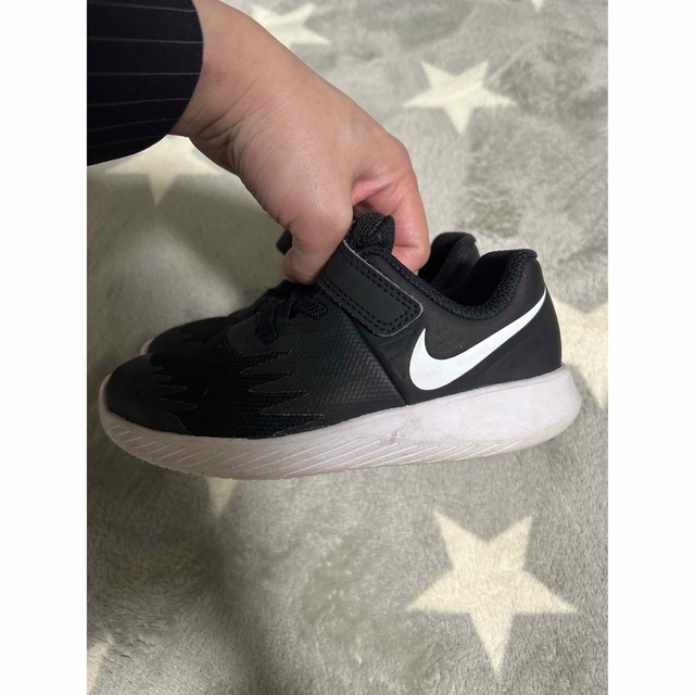 NIKE(ナイキ)のNIKE 靴 キッズ/ベビー/マタニティのベビー靴/シューズ(~14cm)(スニーカー)の商品写真