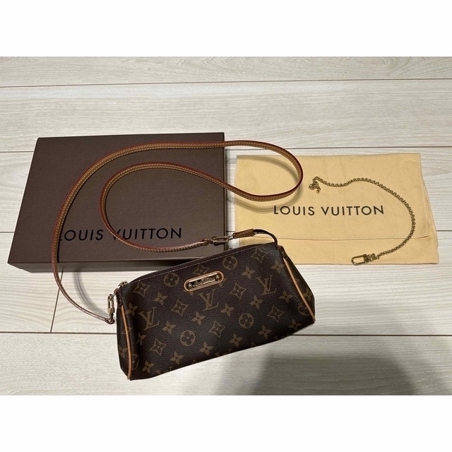 LOUIS VUITTON(ルイヴィトン)のルイヴィトン　ミニショルダー　バッグ レディースのバッグ(ショルダーバッグ)の商品写真