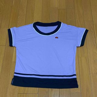 エレッセ(ellesse)のフィットネスシャツ(ヨガ)