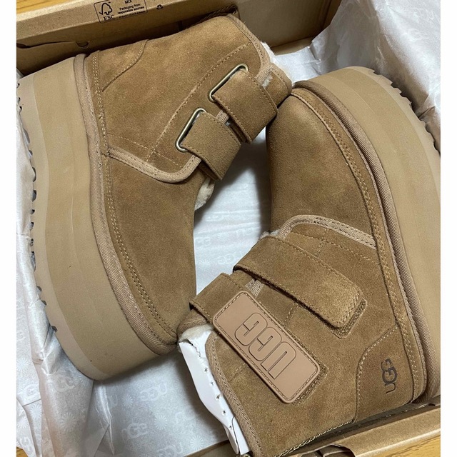 UGG ニューメルプラットフォーム チェスナット 2