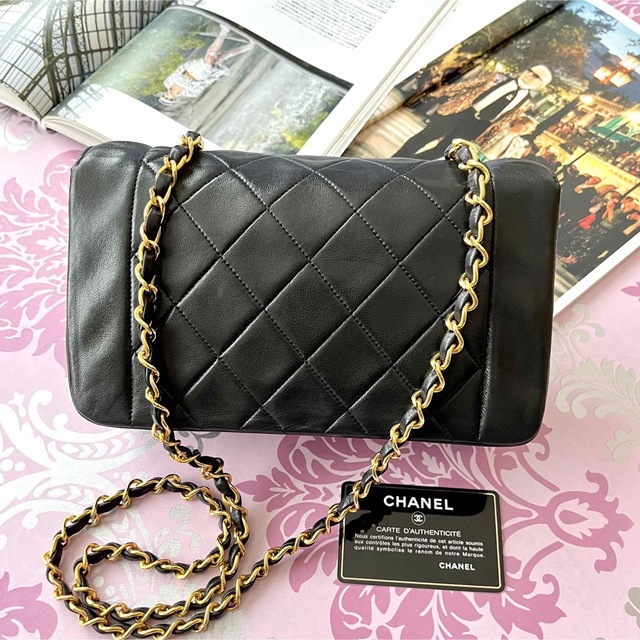 CHANEL(シャネル)のsold CHANEL レディースのバッグ(ショルダーバッグ)の商品写真