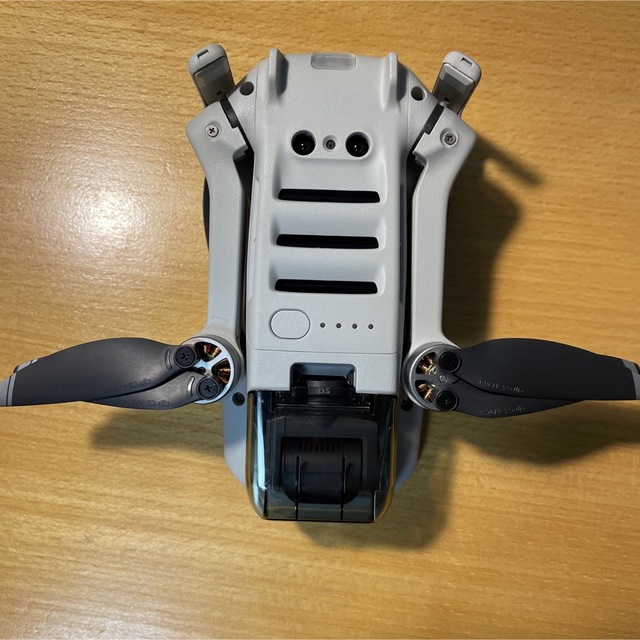 Inspire（DJI）(インスパイア)のDJI Mavic Mini - Fly More Combo【中古品】 エンタメ/ホビーのおもちゃ/ぬいぐるみ(ホビーラジコン)の商品写真