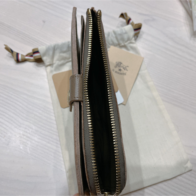 IL BISONTE(イルビゾンテ)の最終お値下げ　イルビゾンテ　長財布　グレー レディースのファッション小物(財布)の商品写真