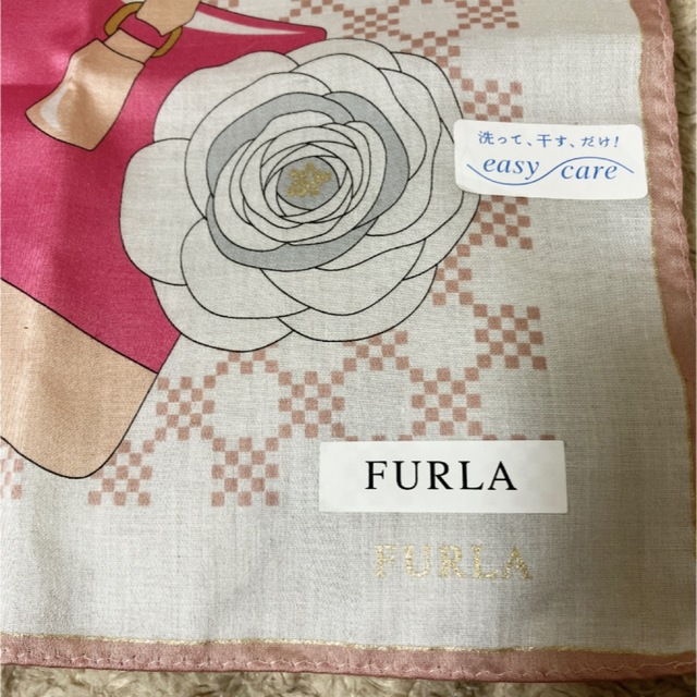 Furla(フルラ)の新品 未使用 フルラ ハンカチ ピンク レディースのファッション小物(ハンカチ)の商品写真