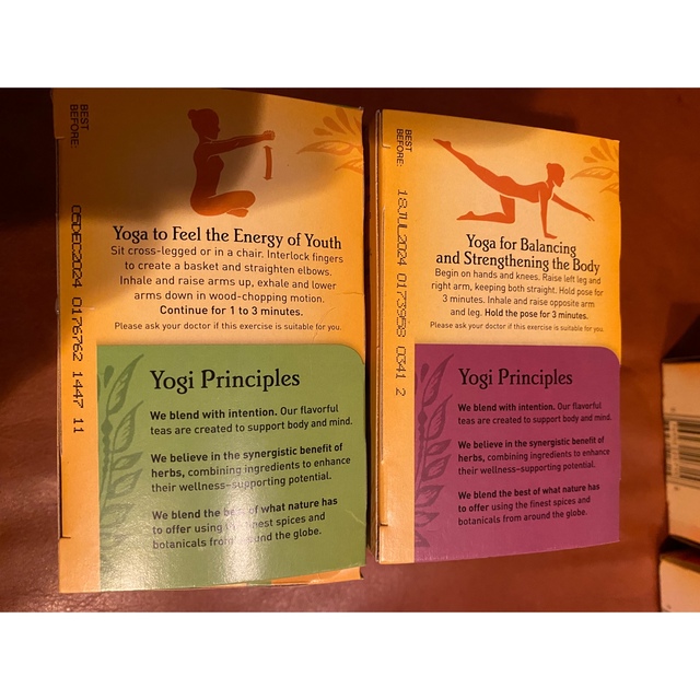 yogi ハーブティー8種2袋　16袋詰め合わせ 食品/飲料/酒の健康食品(健康茶)の商品写真