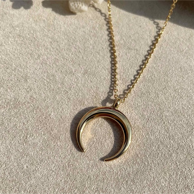 searoomlynn Crescent moon 18k チャーム