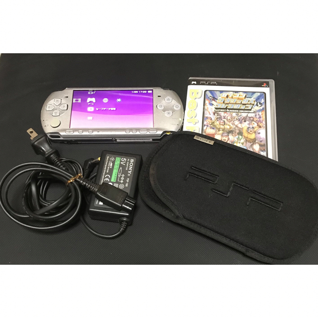 PlayStation Portable(プレイステーションポータブル)のPSP3000+付属品+カプコンクラシックコレクション エンタメ/ホビーのゲームソフト/ゲーム機本体(携帯用ゲーム機本体)の商品写真