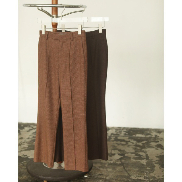 TODAYFUL(トゥデイフル)のTODAYFUL Tweed Cropped Pants 38  レディースのパンツ(クロップドパンツ)の商品写真