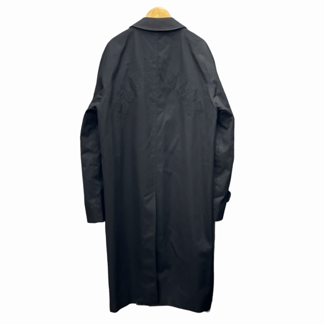 Supreme(シュプリーム)のシュプリーム x アクアスキュータム 16FW レインコート ステンカラー 黒 メンズのジャケット/アウター(ステンカラーコート)の商品写真