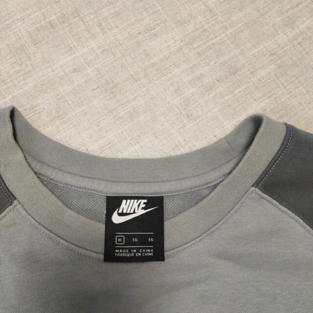 NIKE(ナイキ)のNIKE ナイキswoosh XL スウェットメンズ メンズのトップス(スウェット)の商品写真