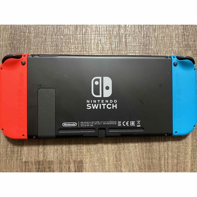 Nintendo Switch(ニンテンドースイッチ)の【中古】Nintendo Switch本体 + 社外製コントローラー エンタメ/ホビーのゲームソフト/ゲーム機本体(家庭用ゲーム機本体)の商品写真