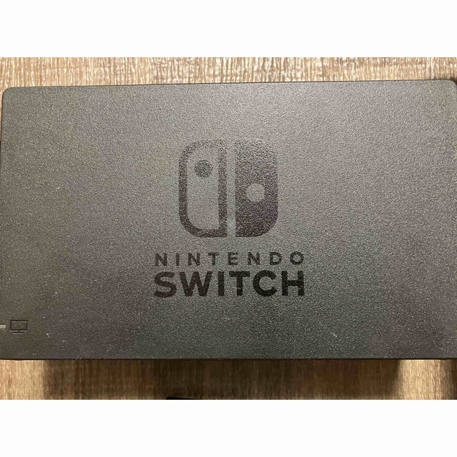 Nintendo Switch(ニンテンドースイッチ)の【中古】Nintendo Switch本体 + 社外製コントローラー エンタメ/ホビーのゲームソフト/ゲーム機本体(家庭用ゲーム機本体)の商品写真