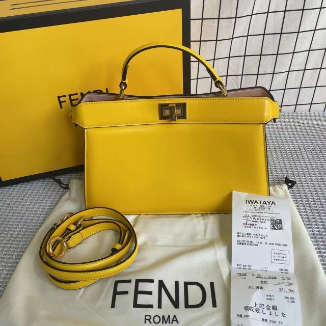 ハンドル34cmお値下げ中【ヴィンテージ】FENDI フェンディ レザーハンドバッグ