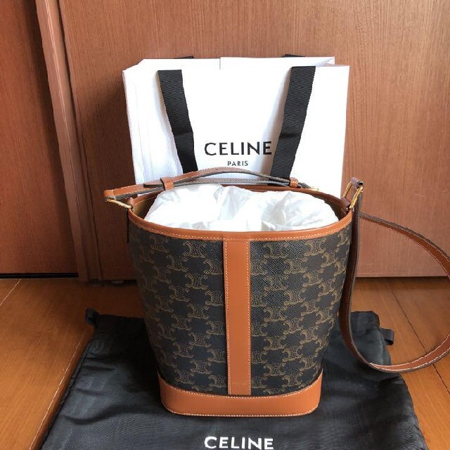 celine - 更にお値下げ　新品未使用　セリーヌトリオンフキャンパススモールバスケット