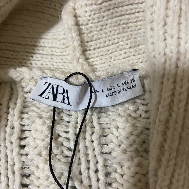 ZARA(ザラ)の人気完売♡ZARA 新品 タグ付き ケーブルニットロングコート　Lサイズ レディースのジャケット/アウター(ロングコート)の商品写真