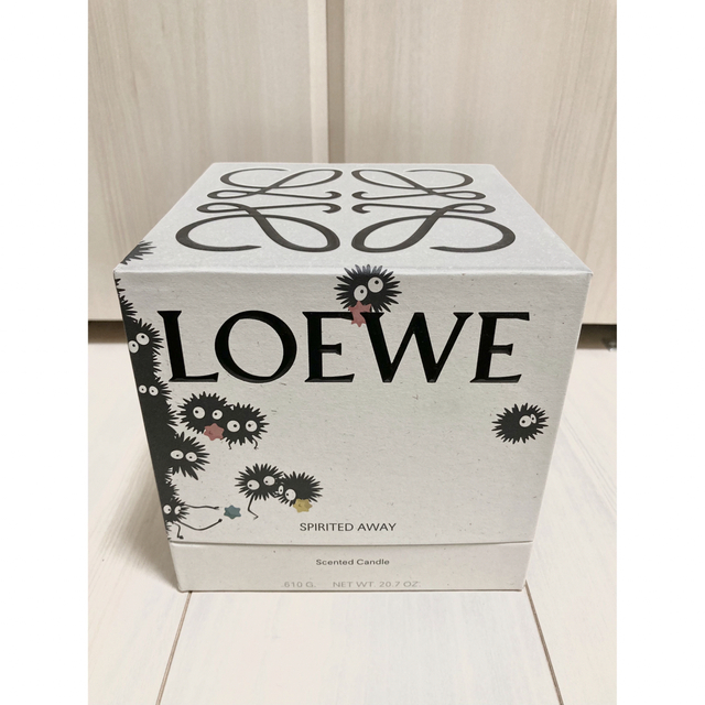 LOEWE(ロエベ)のLOEWE ロエベ キャンドル 千と千尋 ススワタリ コラボ ジブリ ハンドメイドのインテリア/家具(アロマ/キャンドル)の商品写真