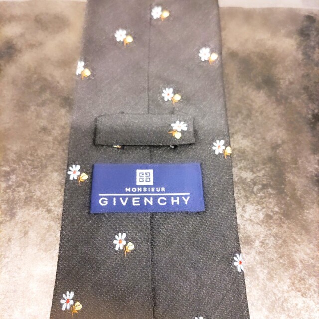 GIVENCHY(ジバンシィ)の★GIVENCHY★★ジバンシィ★ネクタイ★シルク★小紋柄★花柄★ メンズのファッション小物(ネクタイ)の商品写真