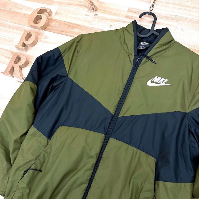 新品即決 NIKE ナイキ シンセティックフィル 中綿 ボンバージャケット