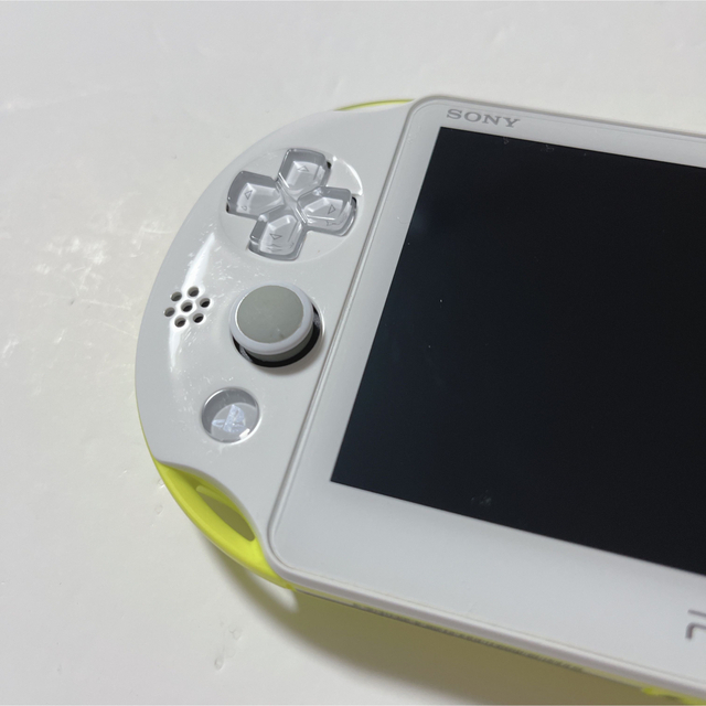 PlayStation Vita(プレイステーションヴィータ)のSONY PlayStationVITA 本体  ZA13 完動品！ エンタメ/ホビーのゲームソフト/ゲーム機本体(携帯用ゲーム機本体)の商品写真