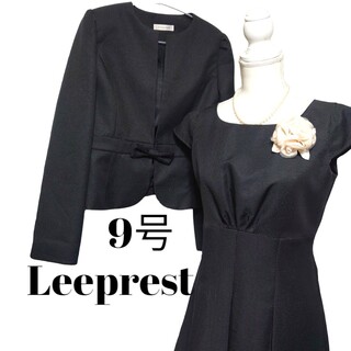 美品　Leeprest　ドット柄が可愛いスカートスーツ セットアップ　9号(スーツ)