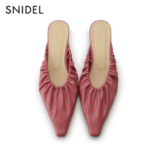 SNIDEL(スナイデル)のSNIDEL スナイデル ギャザーフラットシューズ レディースの靴/シューズ(ミュール)の商品写真