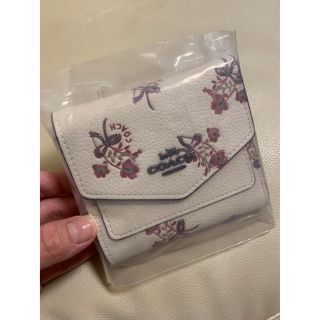 コーチ(COACH)のCOACH 三つ折り財布 新品未使用品(財布)