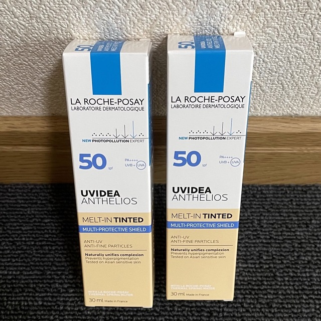 LA ROCHE-POSAY(ラロッシュポゼ)の【スモールさん様専用】ラロッシュポゼ UVイデア XL ティント 30ml×2 コスメ/美容のベースメイク/化粧品(化粧下地)の商品写真