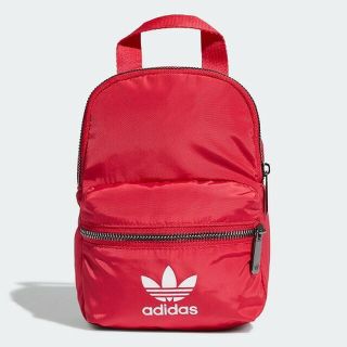 adidas（メタル ・ リュック/バックパック）のフリマアイテム一覧