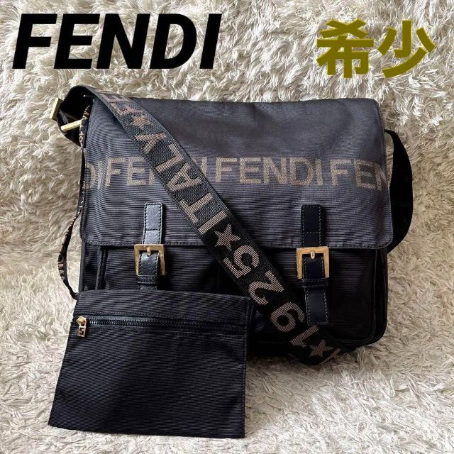 FENDI - FENDI フェンディ ショルダーバッグ A4可 ポーチ ナイロン ブラック