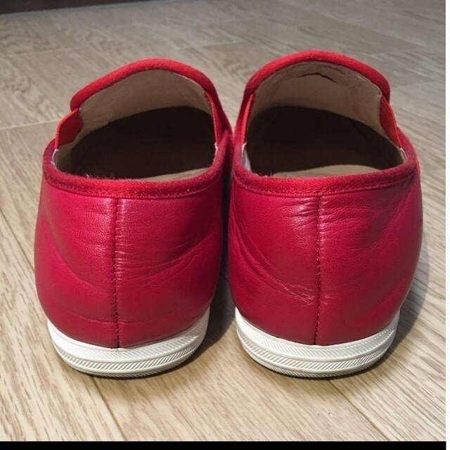 フラットシュ－ズ 赤 23.5cm レディースの靴/シューズ(ローファー/革靴)の商品写真