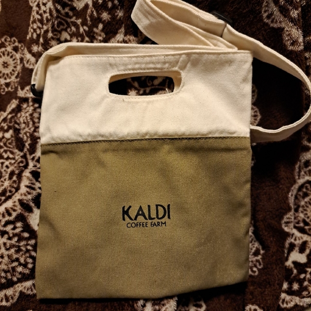 KALDI(カルディ)のKaldi肩掛けバッグ レディースのバッグ(ショルダーバッグ)の商品写真