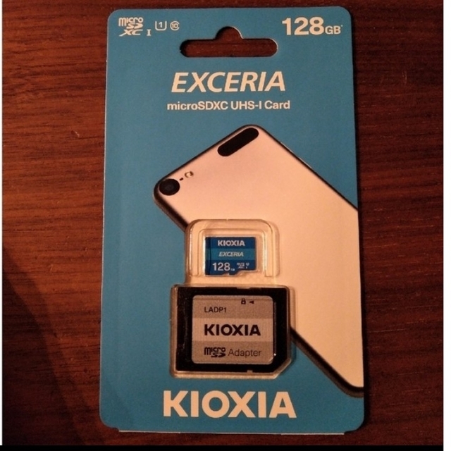 東芝(トウシバ)の新品未開封　キオクシア　microSDカード　128GB  マイクロSDカード スマホ/家電/カメラのスマートフォン/携帯電話(その他)の商品写真