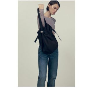 ザラ(ZARA)のZARA ナイロン　バケットバッグ　バッグ(ハンドバッグ)