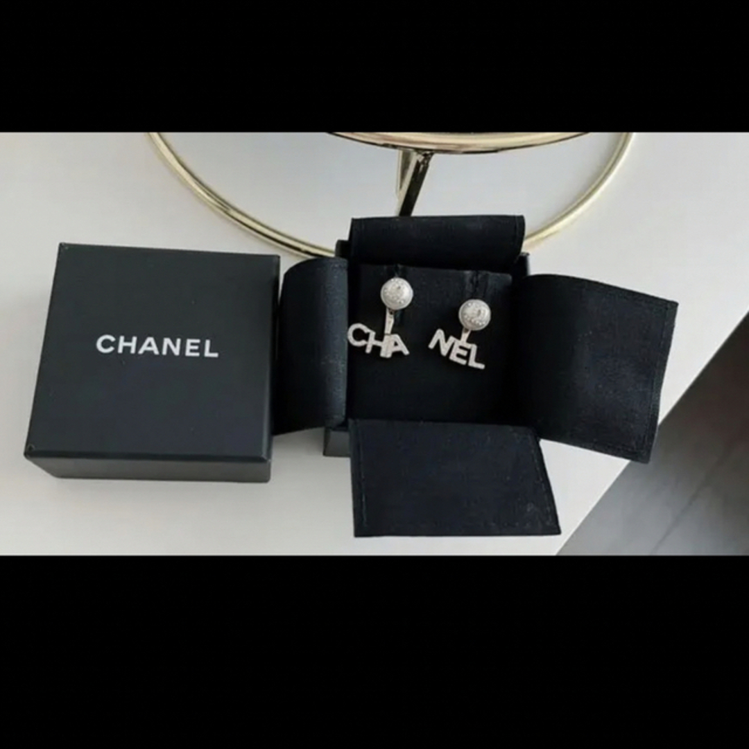 CHANEL - CHANEL パールロゴピアス ゴールドの通販 by Na's shop