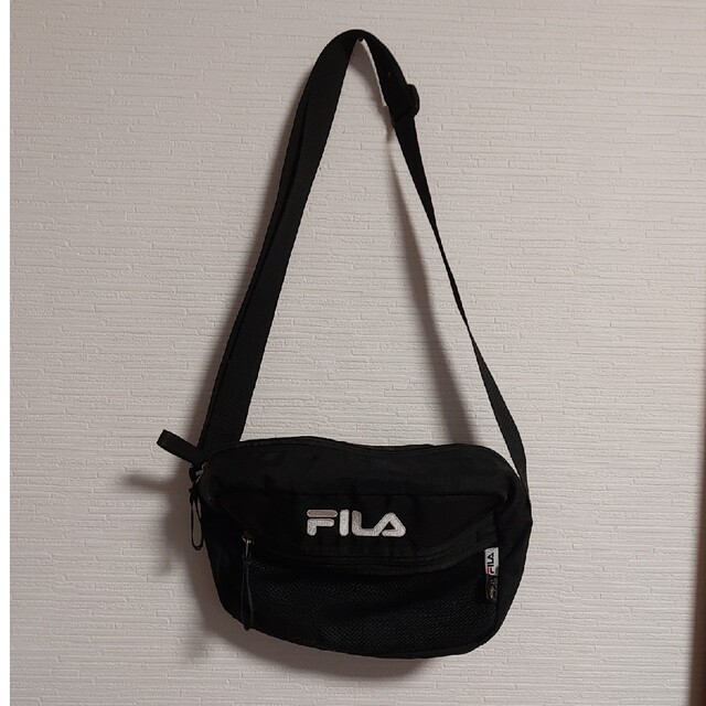 FILA(フィラ)の値下げ✨ FILA　ショルダー　ブラック　wcloset コラボ レディースのバッグ(ショルダーバッグ)の商品写真