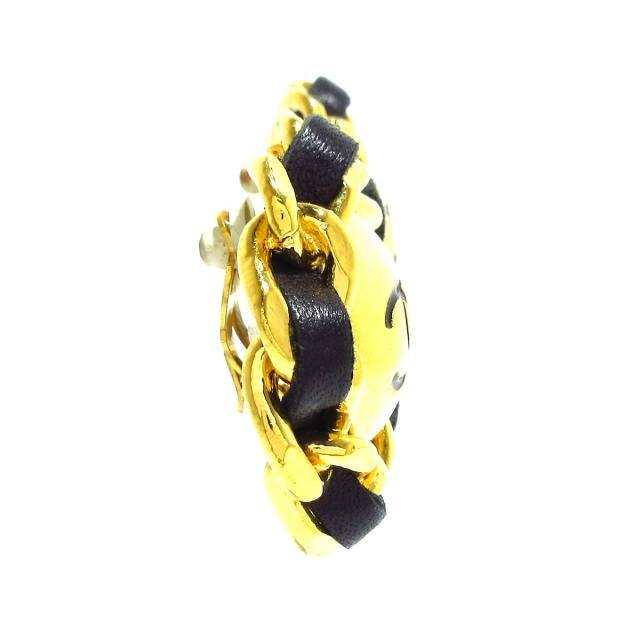 驚きの価格 - CHANEL シャネル 金属素材×レザー - イヤリング