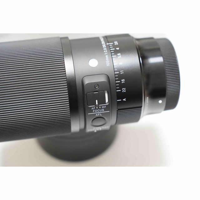SIGMA(シグマ)のSIGMA 100mm f2.8 DG DN macro 美品 スマホ/家電/カメラのカメラ(レンズ(単焦点))の商品写真
