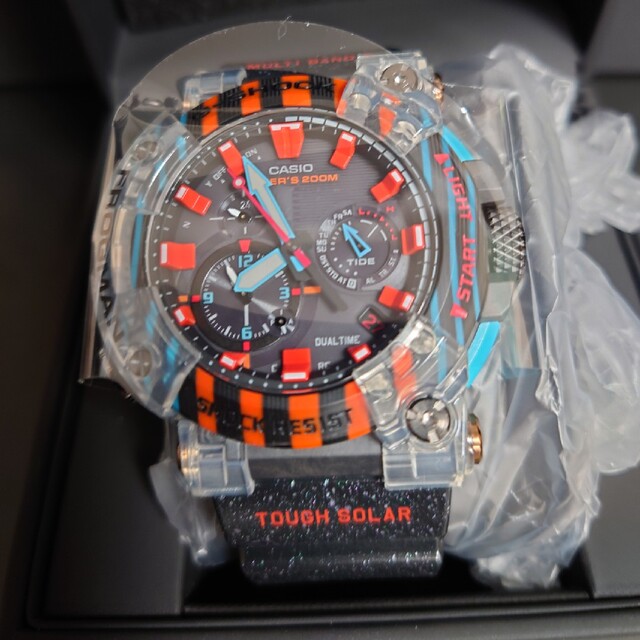 G-SHOCK(ジーショック)のFROGMAN  GWF-A1000APF-1AJR   フロッグマン タグ付き メンズの時計(腕時計(アナログ))の商品写真
