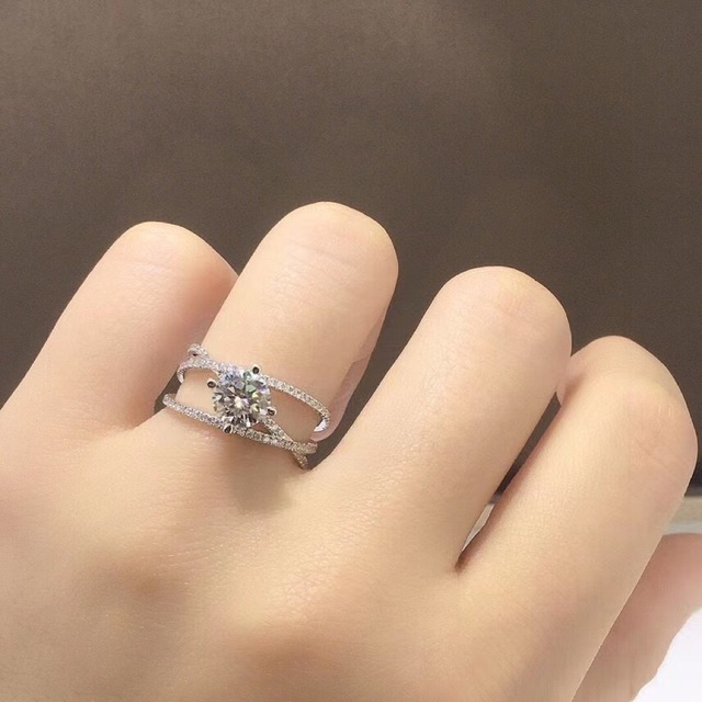 newデザイン】ラディアントカット モアサナイト リング K18WG www.pa ...