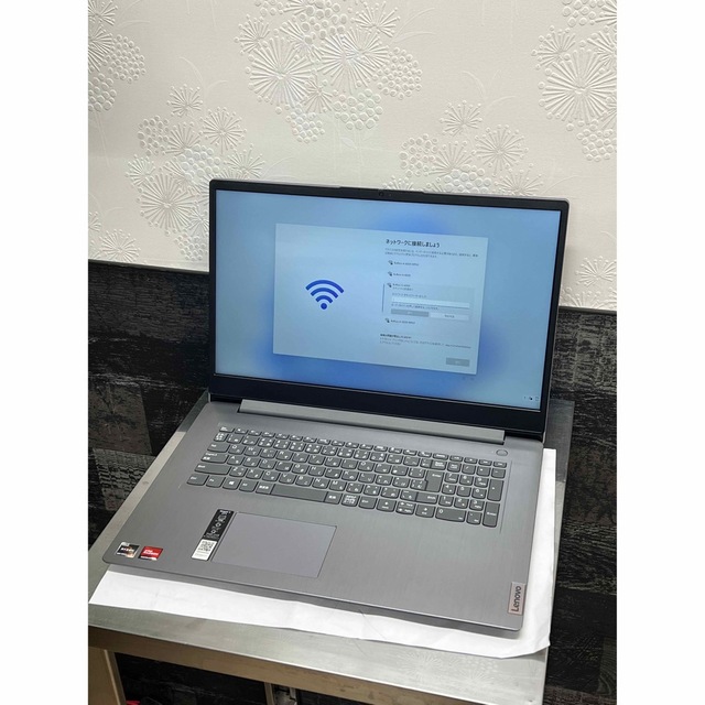 Lenovo　ideapad3 17.3インチ 256gb