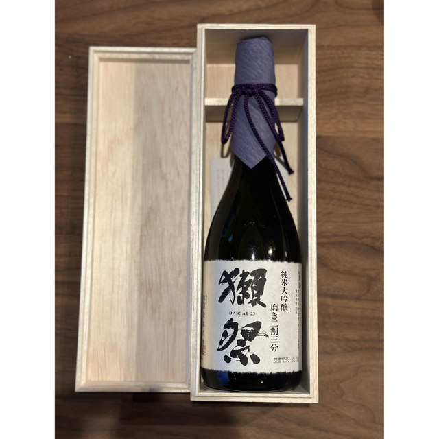 獺祭　純米大吟醸　磨き二割三分　720ml  新品未使用 食品/飲料/酒の酒(日本酒)の商品写真