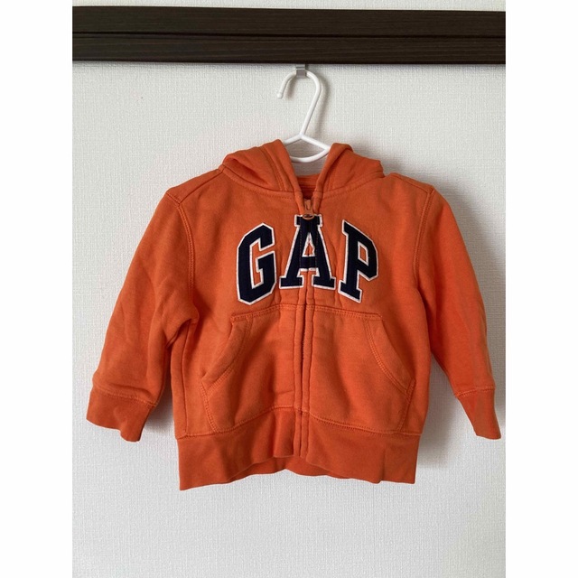 babyGAP(ベビーギャップ)のGAP パーカー キッズ/ベビー/マタニティのベビー服(~85cm)(トレーナー)の商品写真