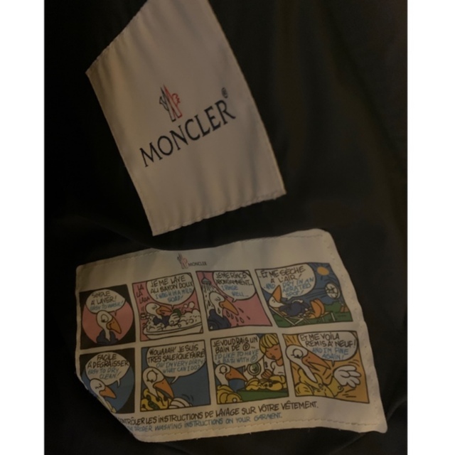 MONCLER(モンクレール)のお値下げ中⭐︎モンクレールMONCLER 大人もオッケー　ダウン レディースのジャケット/アウター(ダウンジャケット)の商品写真