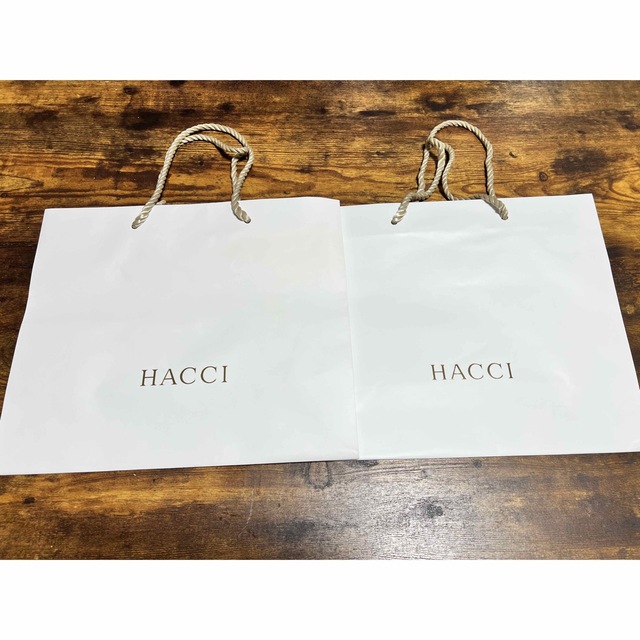 HACCI(ハッチ)のHACCI 紙袋 レディースのバッグ(ショップ袋)の商品写真