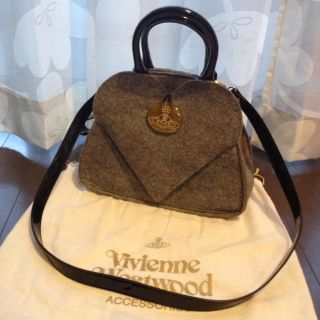 ヴィヴィアンウエストウッド(Vivienne Westwood)のヴィヴィアン ハートフェルトバッグ(ハンドバッグ)