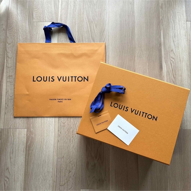 LOUISVUITTON ショッパー・箱・メッセージ&アテンションカード・リボン