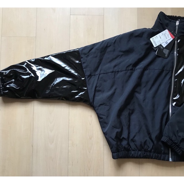 残り一着ウィメンズ ナイキ ジャケット定価16500