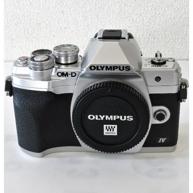 極美品　オリンパス　OM-D E-M10 Mark Ⅳ　ダブルズーム スマホ/家電/カメラのカメラ(ミラーレス一眼)の商品写真