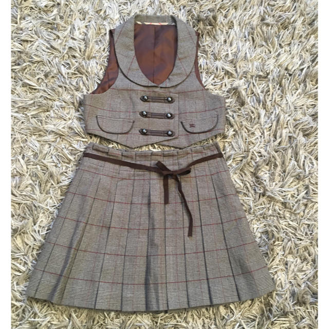 BURBERRY(バーバリー)のバーバリー120  ツーピース  美品！ キッズ/ベビー/マタニティのキッズ服女の子用(90cm~)(その他)の商品写真